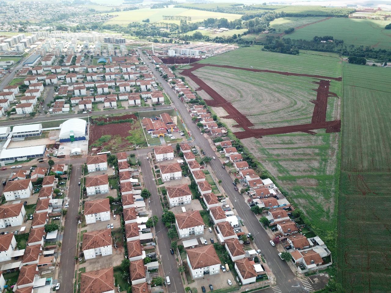 Terreno à venda no Espigão Azul: 
