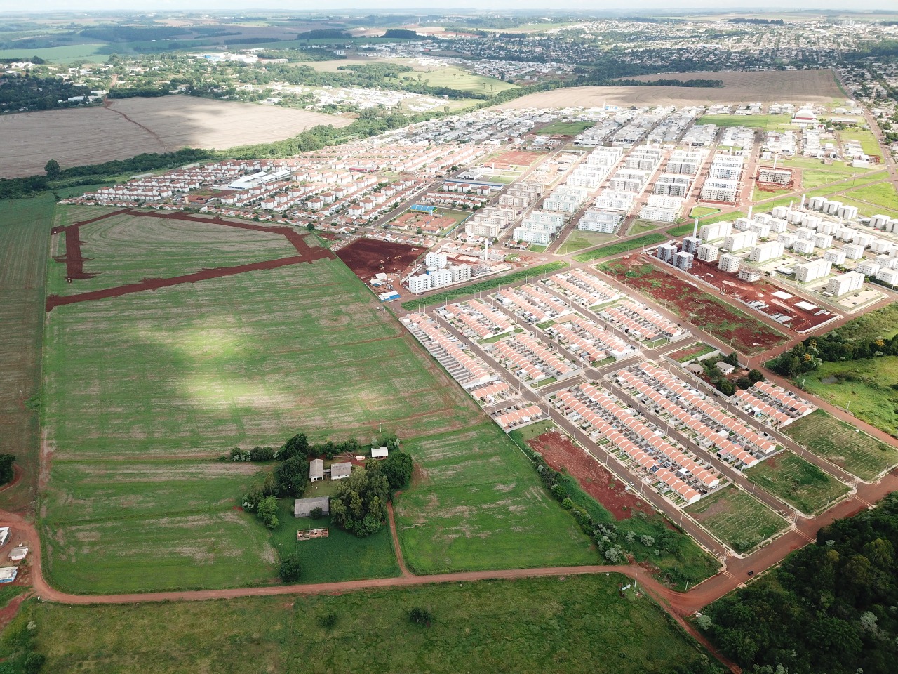 Terreno à venda no Espigão Azul: 