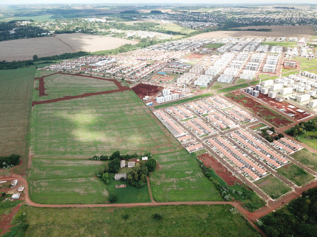Terreno à venda no Espigão Azul: 