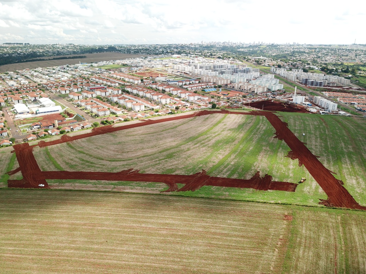 Terreno à venda no Espigão Azul: 