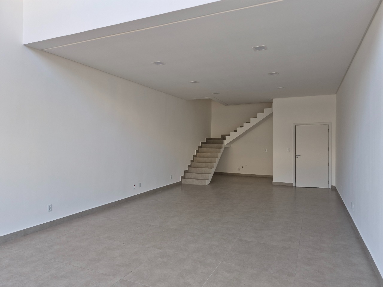 Sala para aluguel no Centro: 