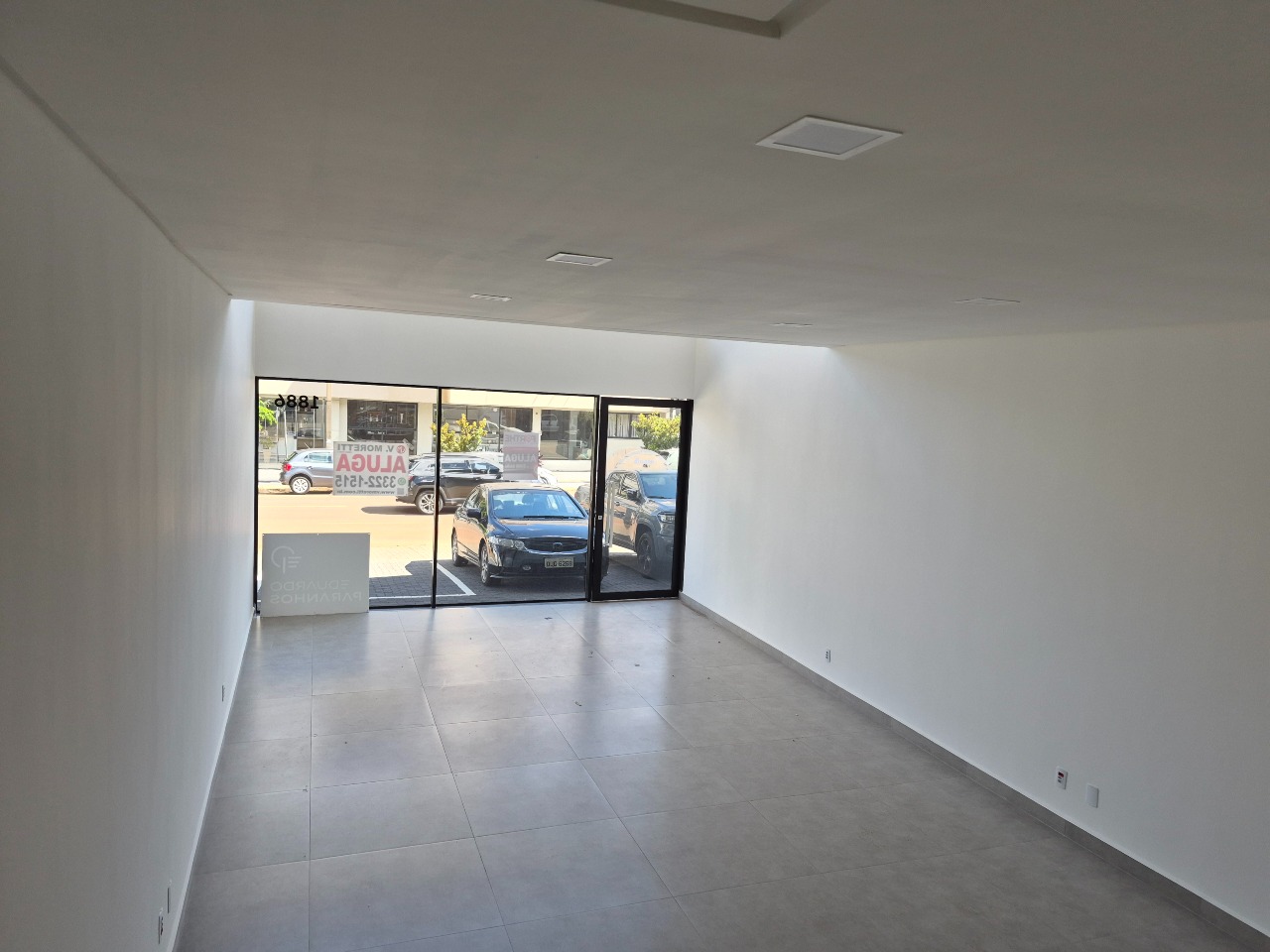 Sala para aluguel no Centro: 