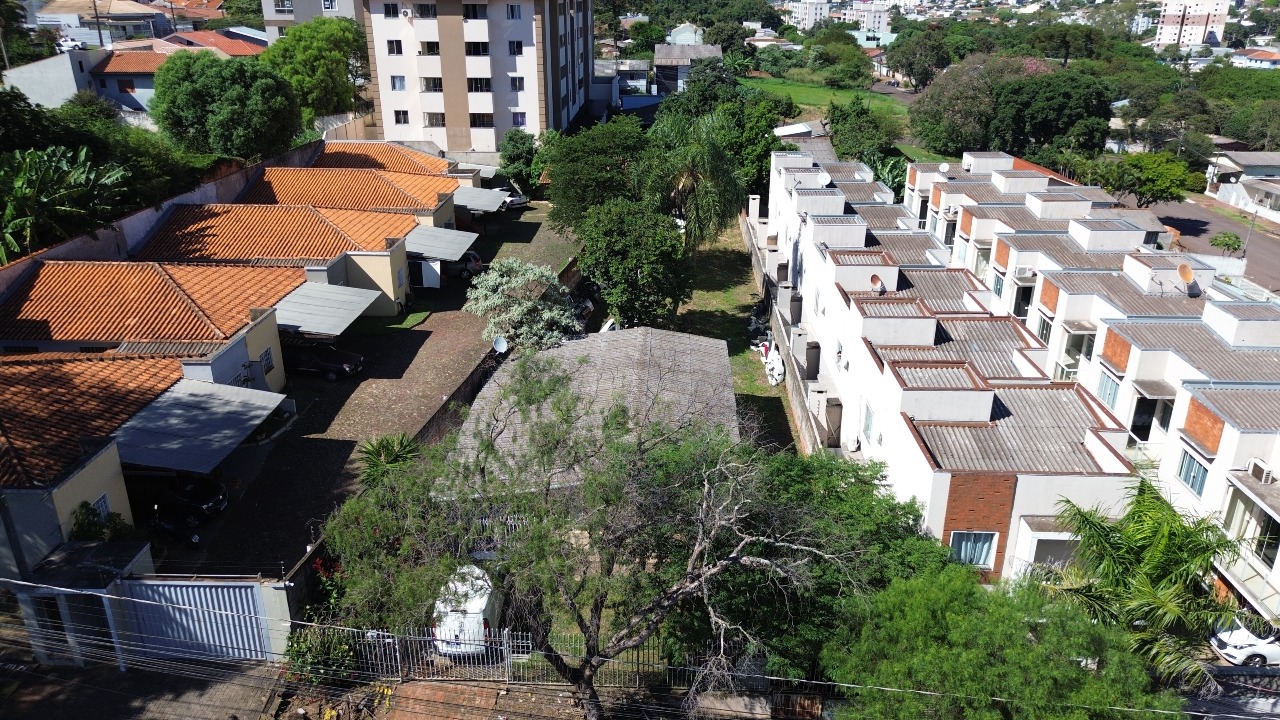 Terreno à venda no Neva: 