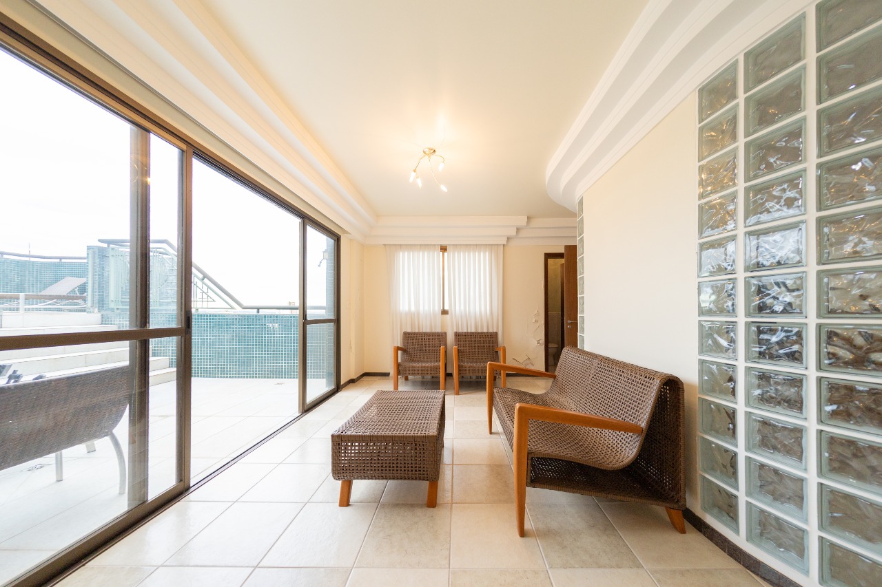 Apartamento Duplex à venda no Centro: 