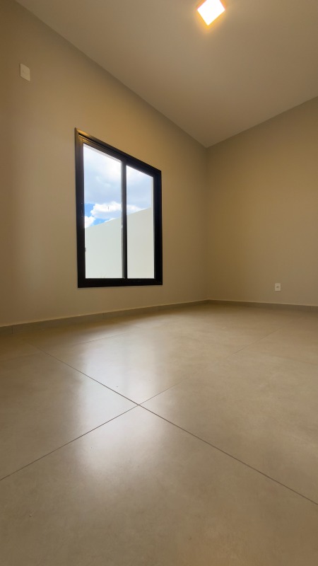 Casa à venda no Recanto Tropical: 