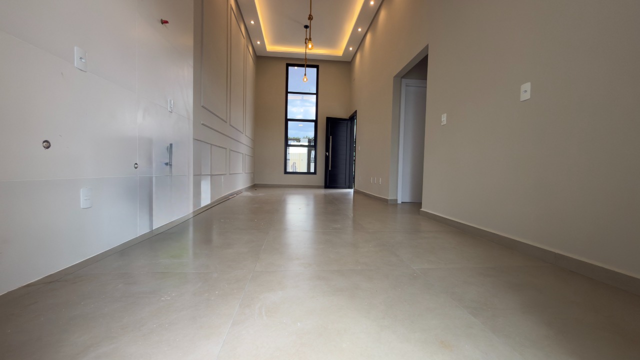 Casa à venda no Recanto Tropical: 