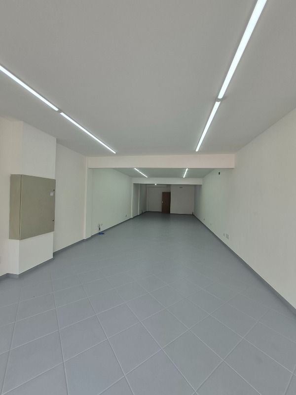 Sala para aluguel no Centro: 