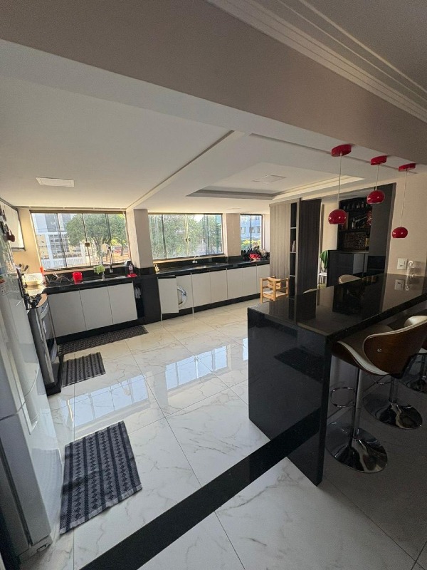 Apartamento à venda no Neva: 