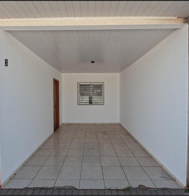 Casa para aluguel no Neva: 