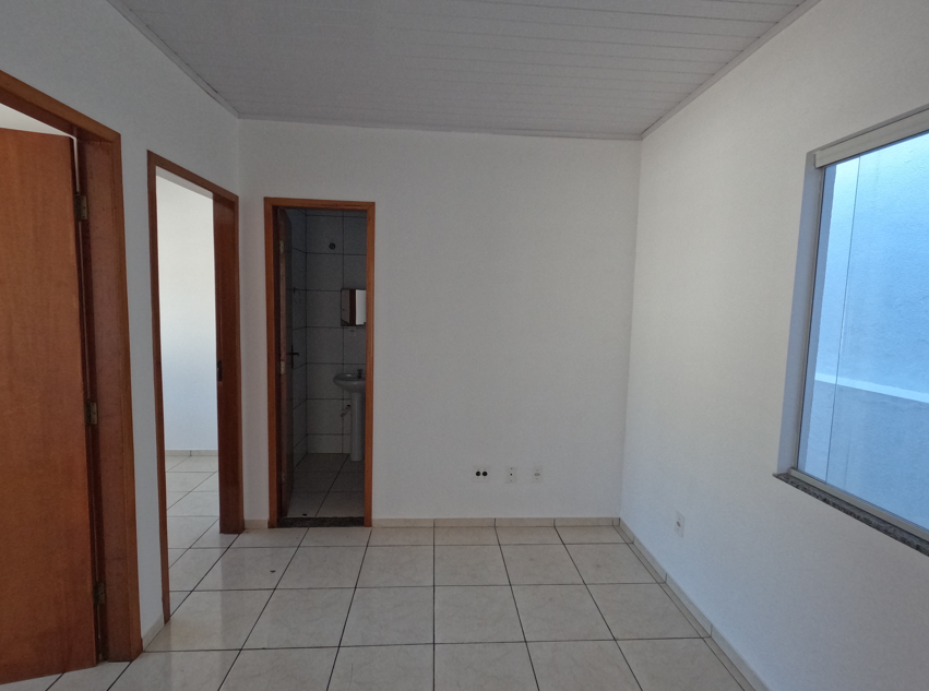 Casa para aluguel no Neva: 