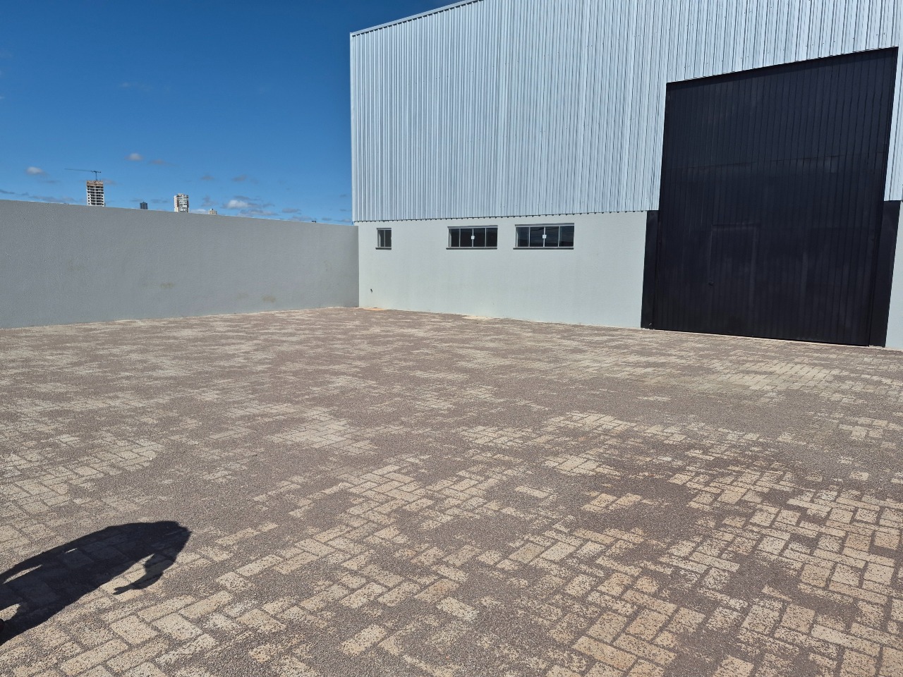 Barracão para aluguel no FAG: 