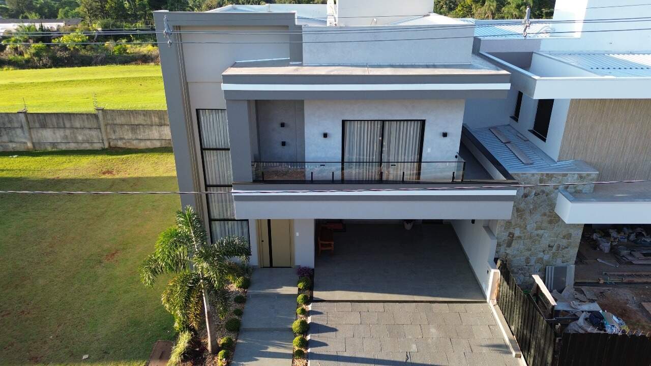 Sobrado à venda no Cancelli: 