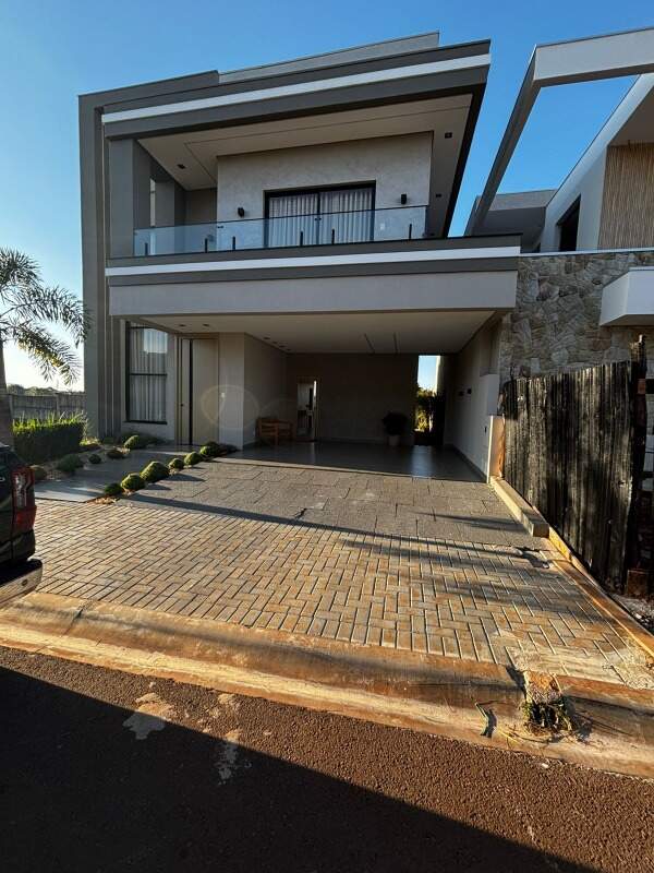 Sobrado à venda no Cancelli: 