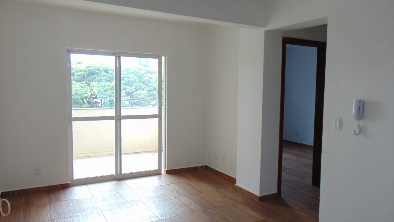 Apartamento para aluguel no Coqueiral: 