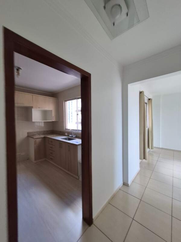Apartamento para aluguel no Centro: 