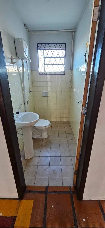 Sala para aluguel no Centro: 
