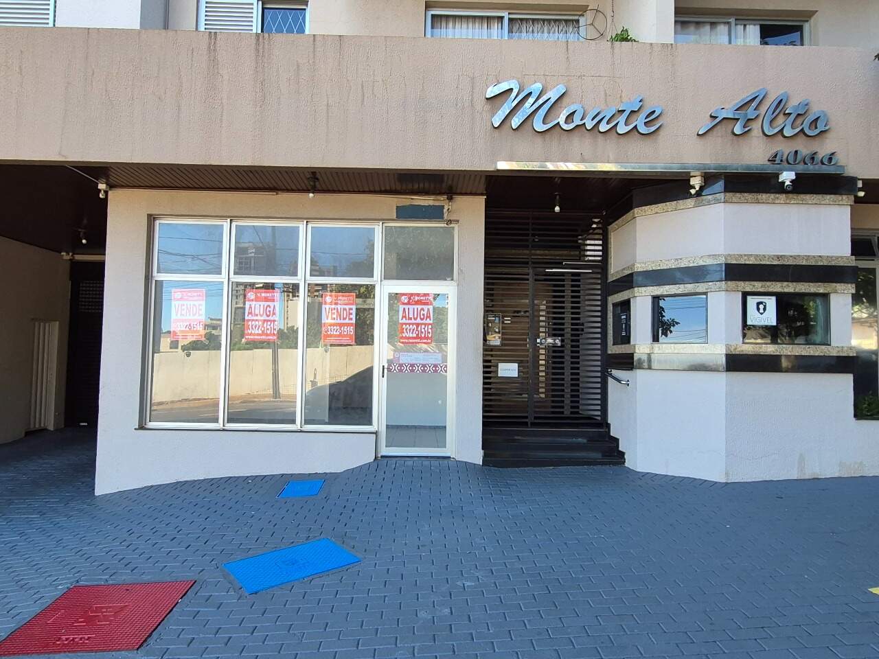 Sala à venda no Centro: 