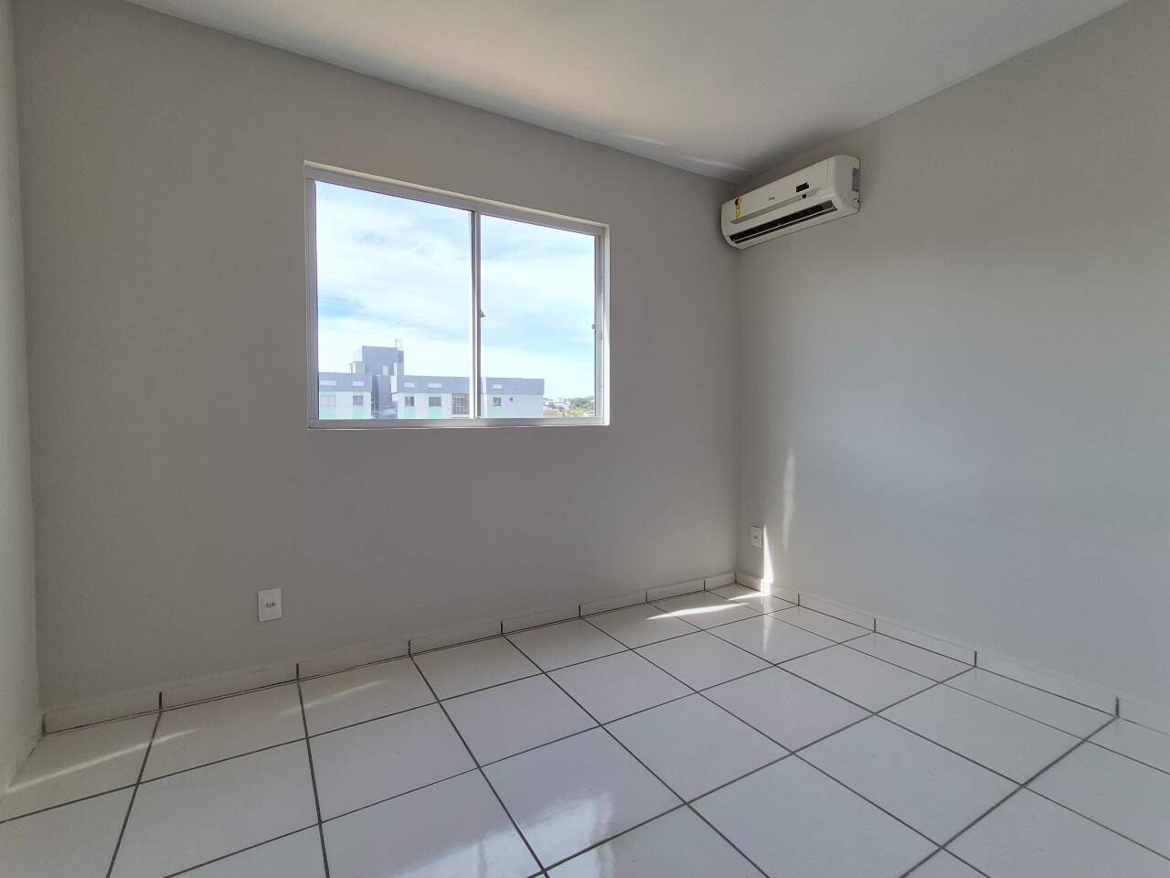 Apartamento para aluguel no Universitário: 