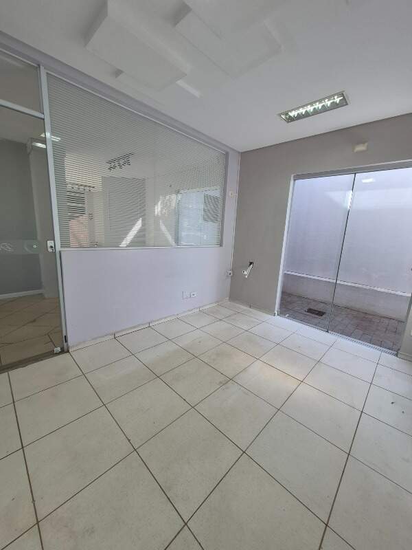 Sala para aluguel no Centro: 