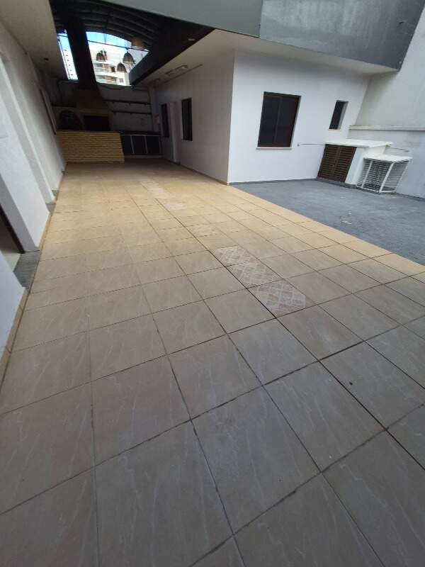 Sala para aluguel no Centro: 