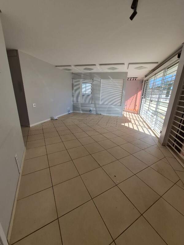Sala para aluguel no Centro: 