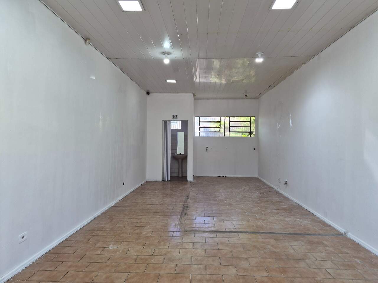 Sala para aluguel no São Cristóvão: 
