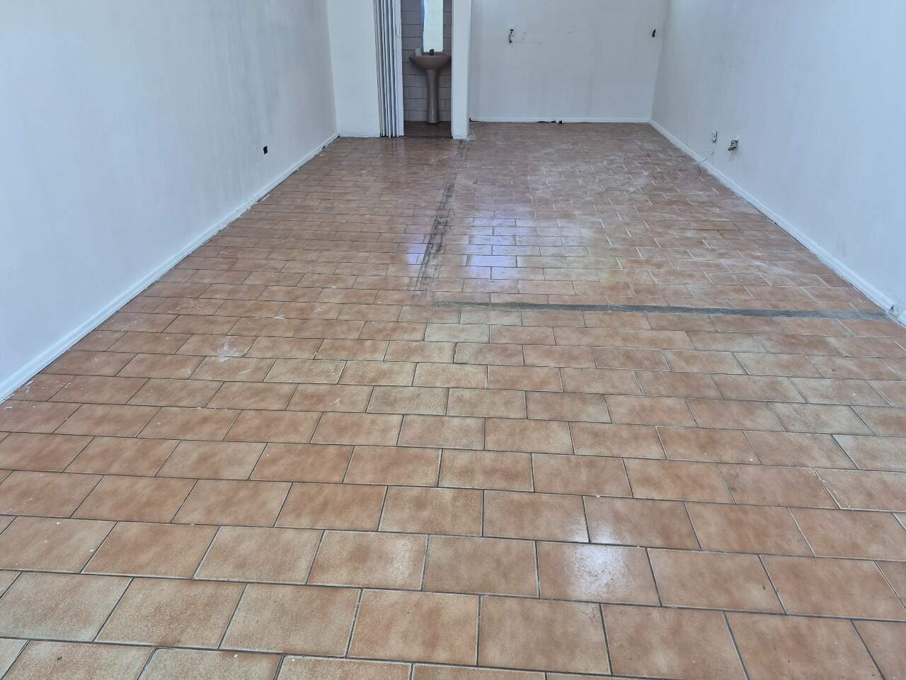Sala para aluguel no São Cristóvão: 