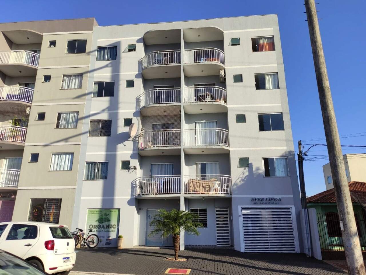 Apartamento à venda no Coqueiral: 