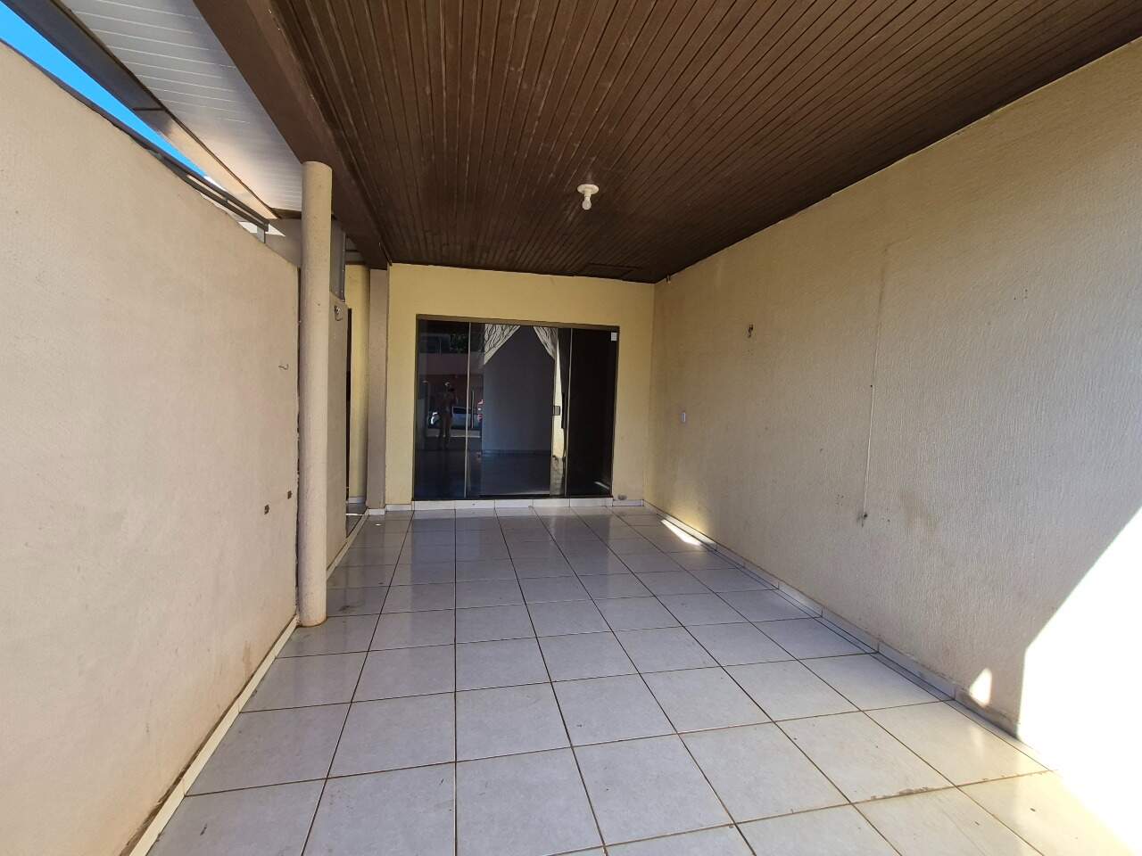 Casa para aluguel no Esmeralda: 