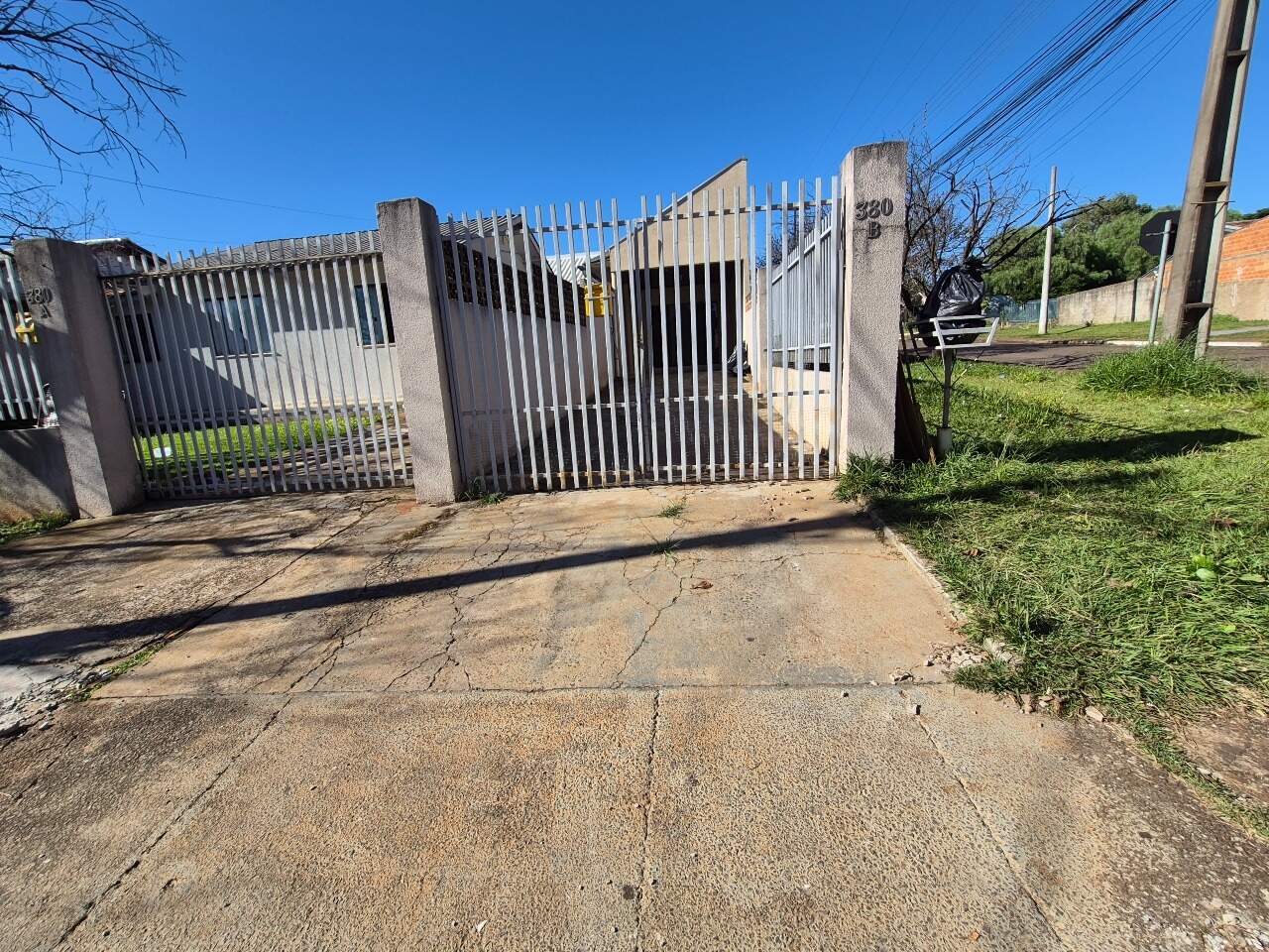 Casa para aluguel no Esmeralda: 