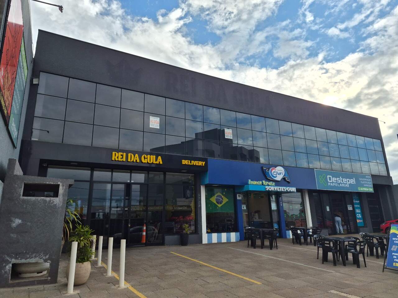 Sala para aluguel no Santa Cruz: 