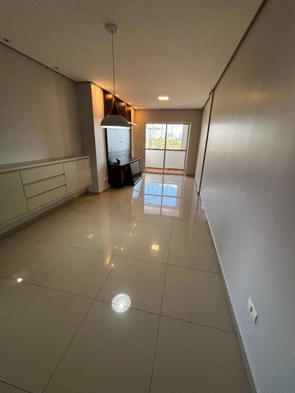 Apartamento para aluguel no Country: 