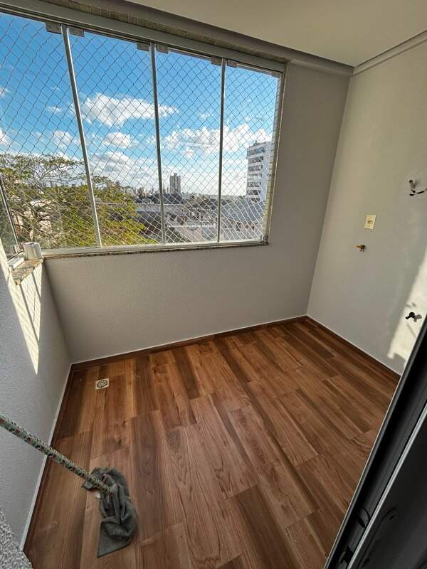 Apartamento para aluguel no Country: 