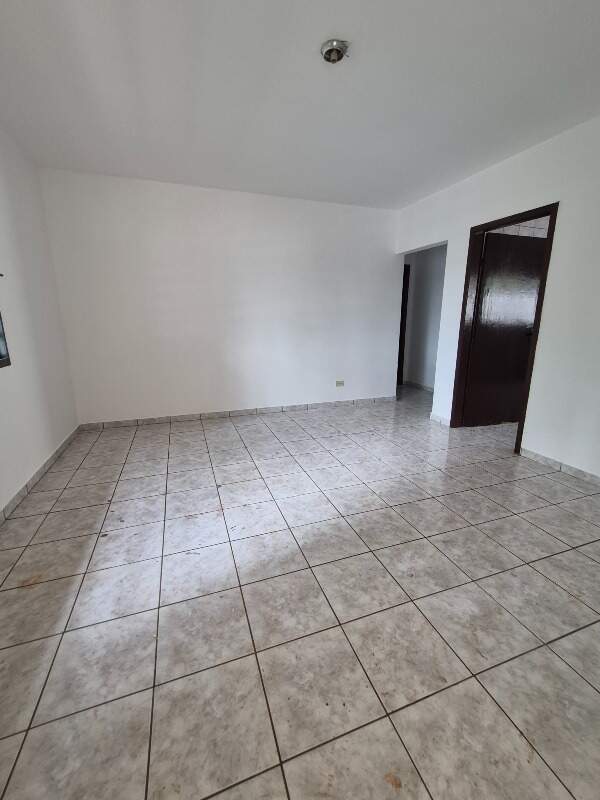 Casa para aluguel no Pioneiros Catarinenses: 