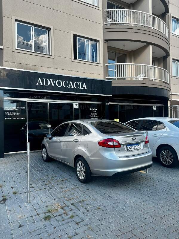 Sala à venda no FAG: 