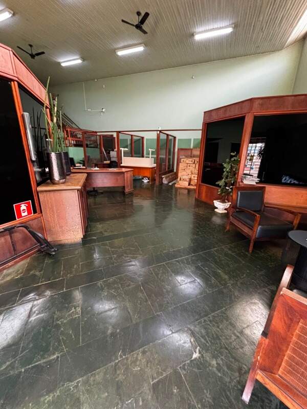Sala para aluguel no Centro: 