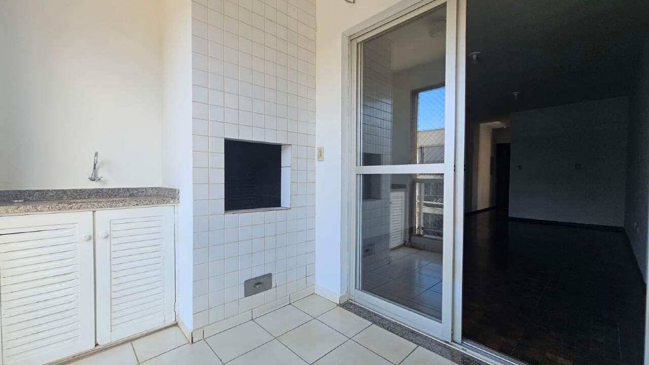 Apartamento para aluguel no Centro: 