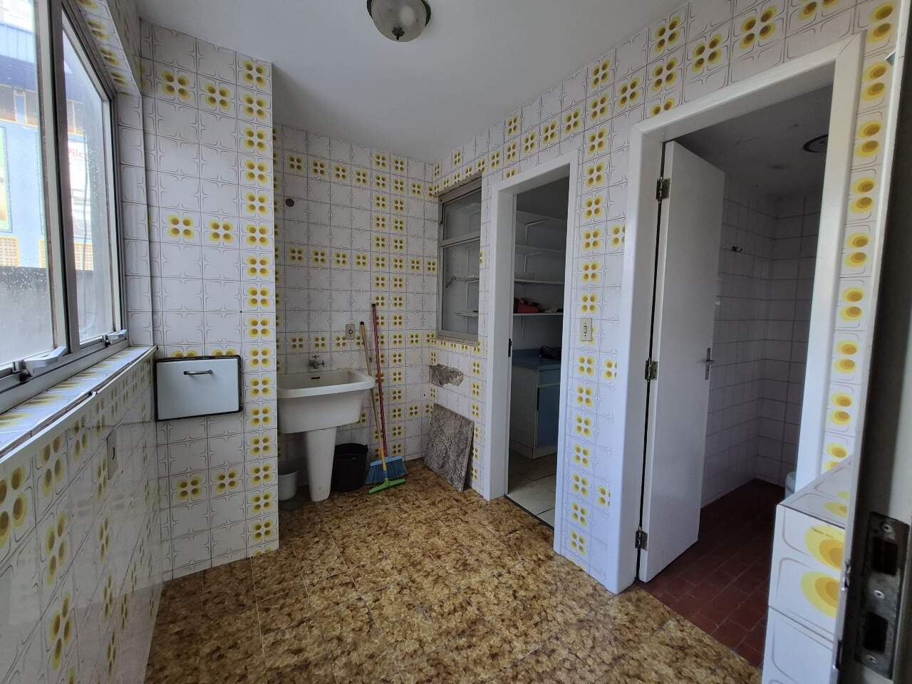 Apartamento à venda no Centro: LAVANDERIA