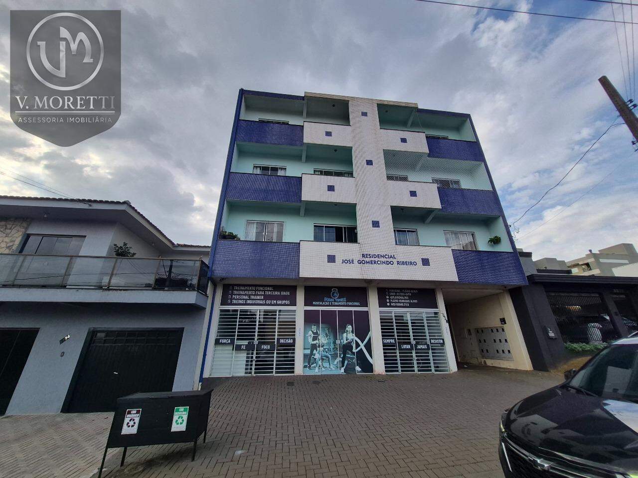 Apartamento à venda no Coqueiral: 