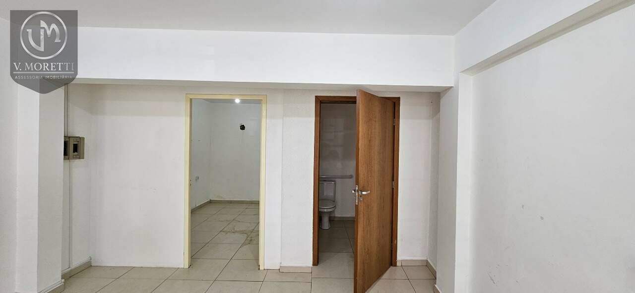 Sala para aluguel no Centro: 