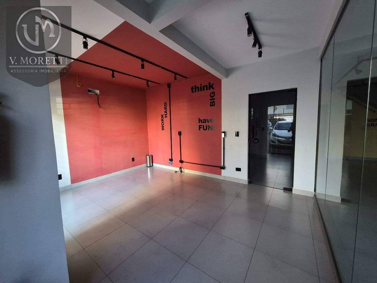 Sala para aluguel no Centro: 