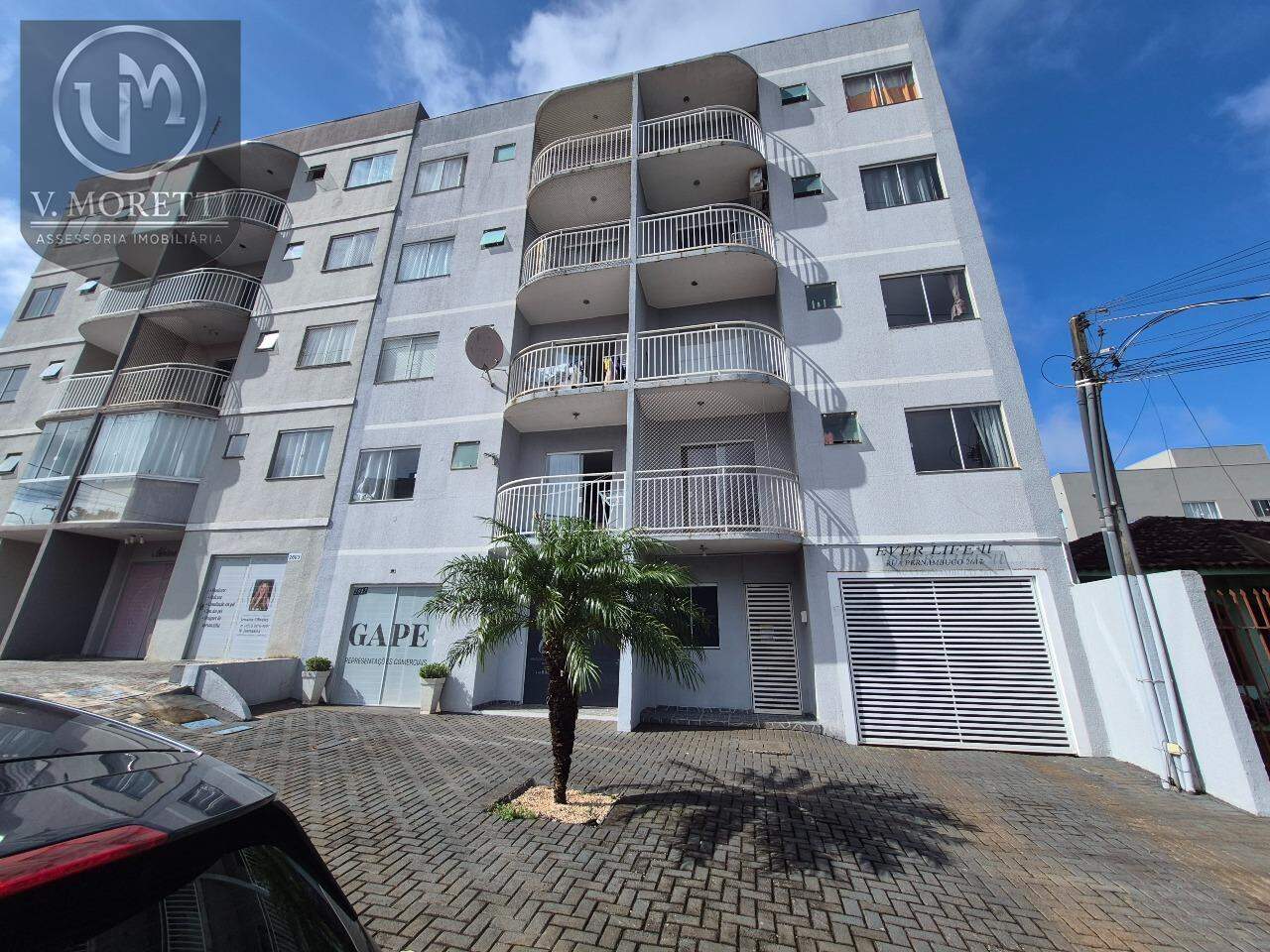 Apartamento para aluguel no Coqueiral: 