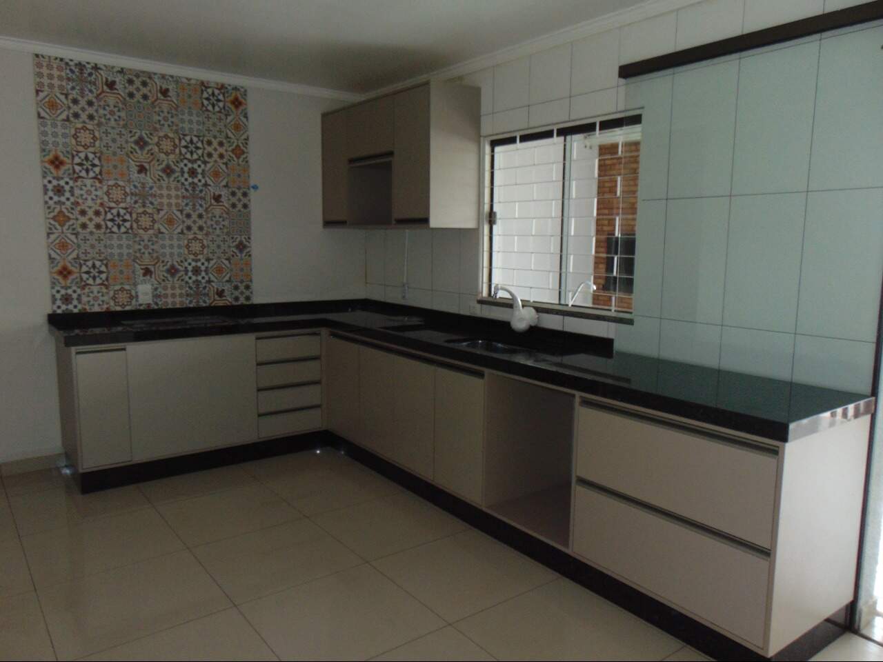 Casa à venda no Universitário: 