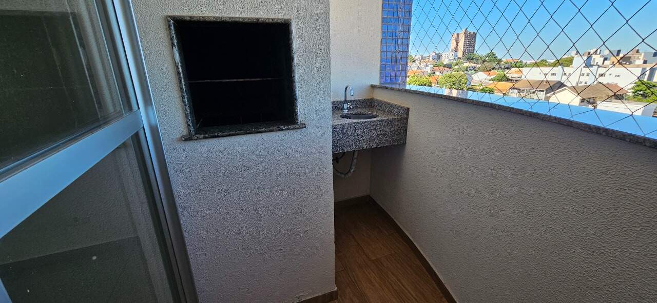 Apartamento para aluguel no Coqueiral: 