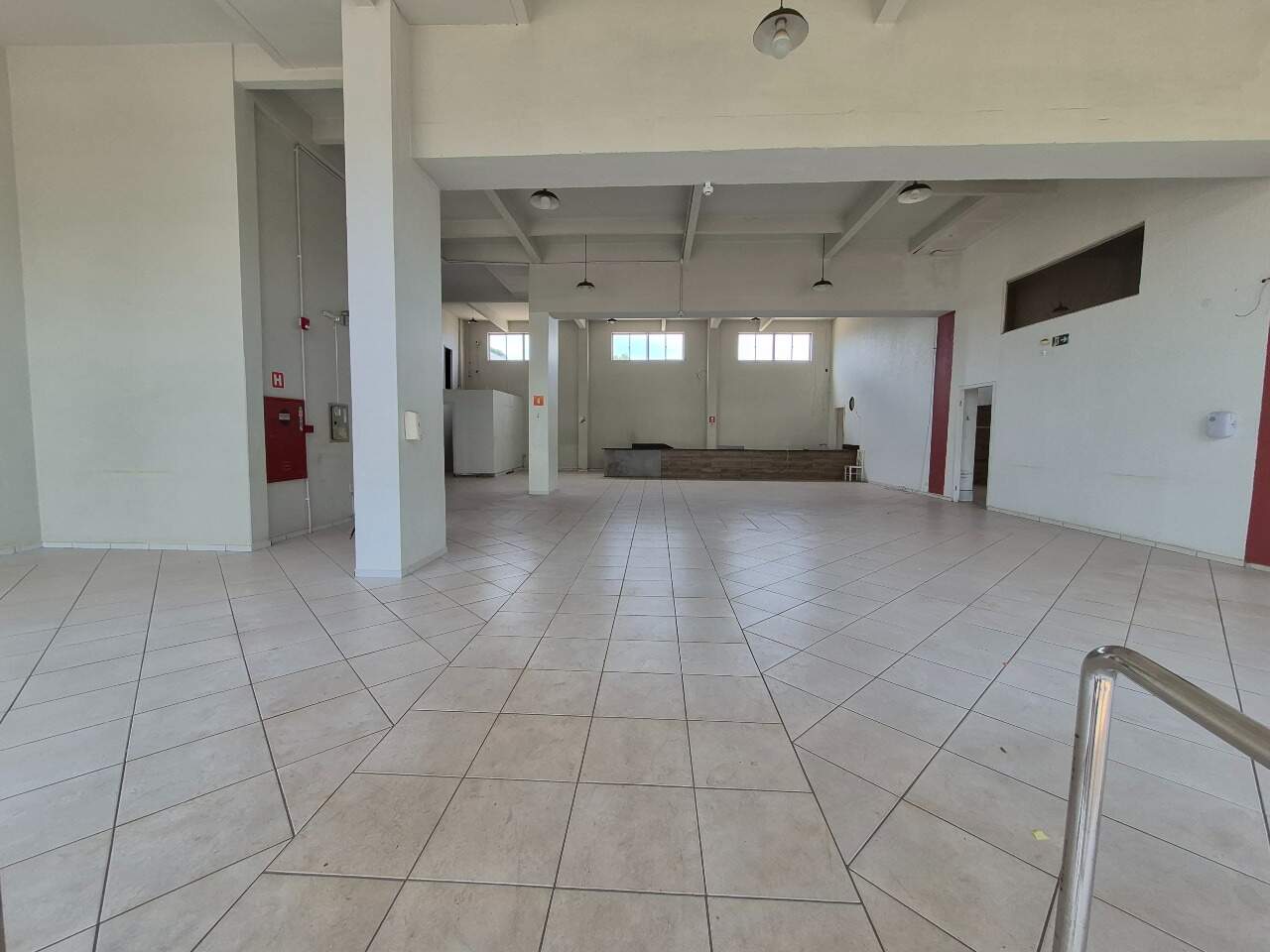 Sala para aluguel no Centro: 