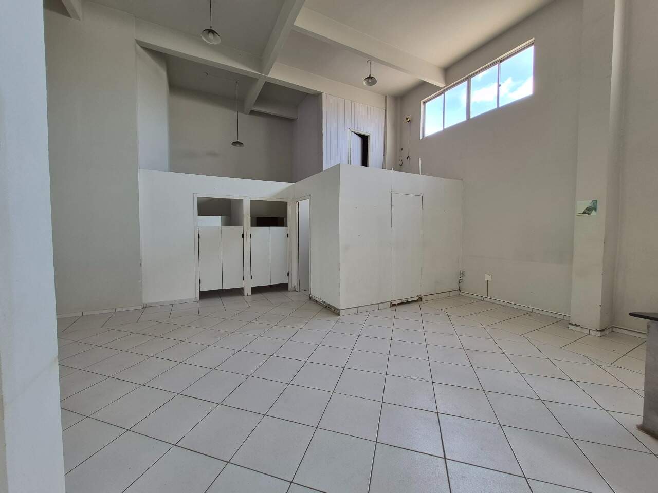 Sala para aluguel no Centro: 