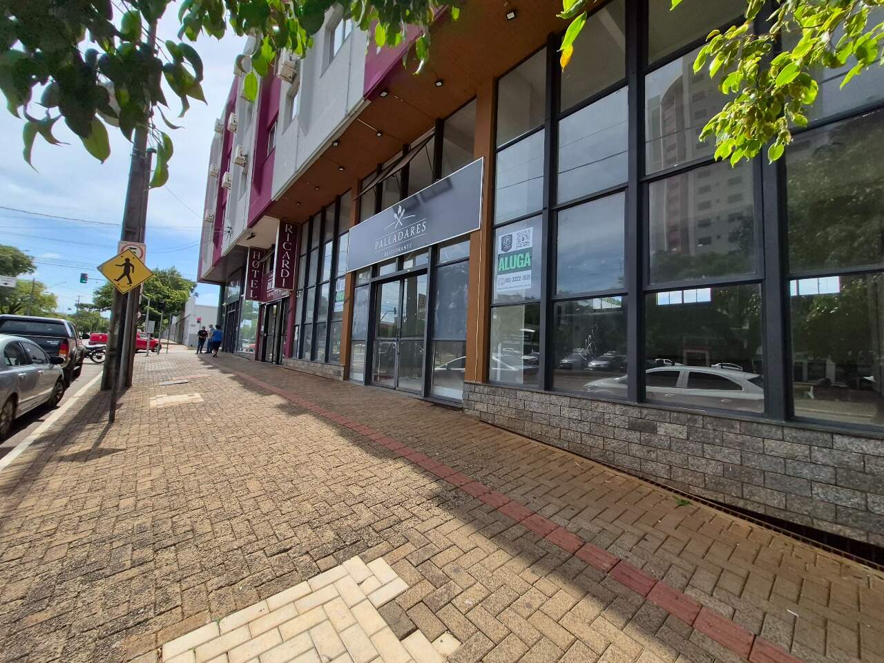 Sala para aluguel no Centro: 