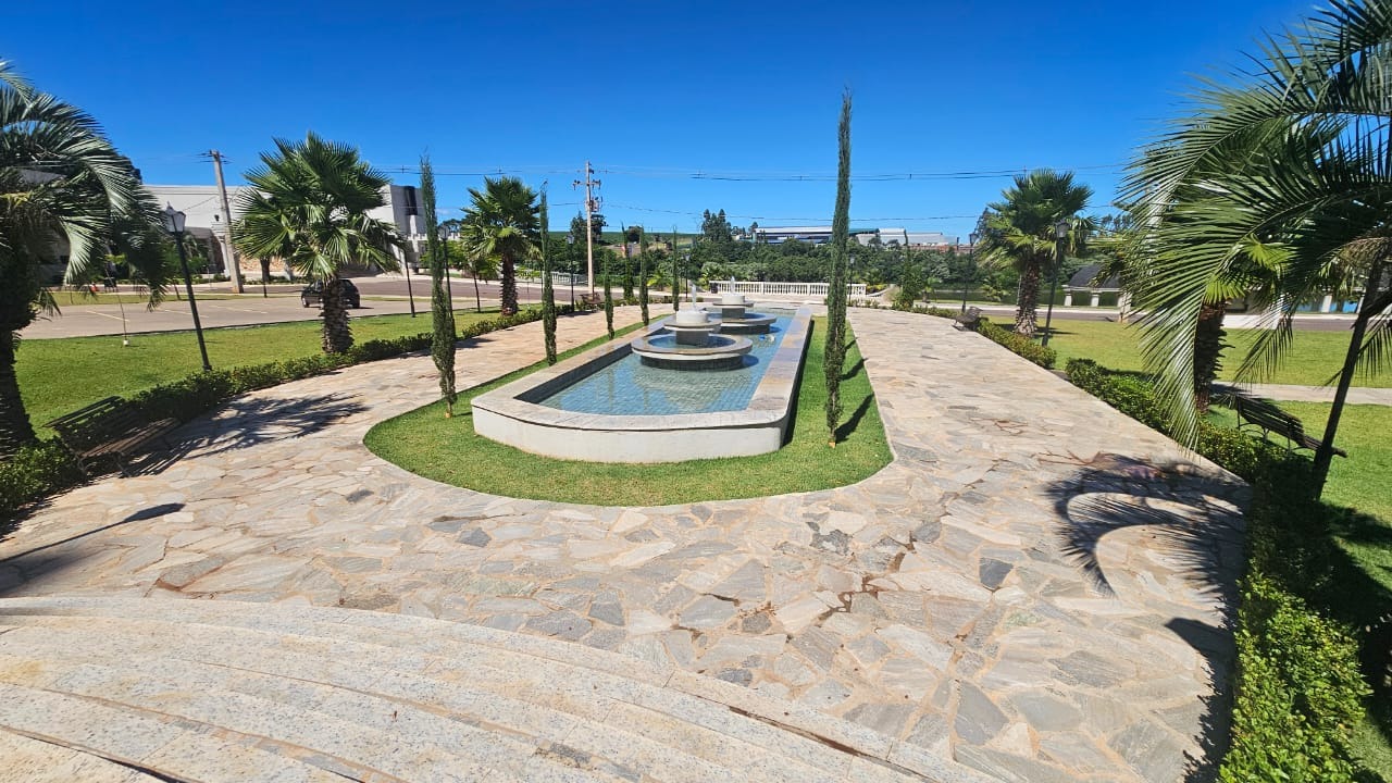 Lote à venda no COLISEU: 