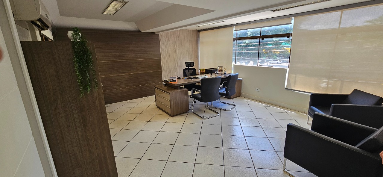 Sala para aluguel no Centro: 