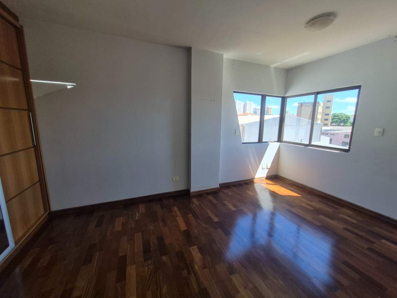 Apartamento para aluguel no Centro: 